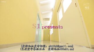 新任小恶魔女教师的丝袜美腿挑衅诱惑 桥本有菜