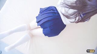 火爆新人白虎网红『米胡桃』JK制服少女被爸爸干到中出内射 淫语不断