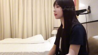 【7BOSS探花】雪白滑嫩18岁美少女学妹_清纯外表床上表现那么淫荡