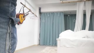【千人斩探花】性感长腿黑裙妹子玩3P，穿黑丝情趣装边扣边摸逼，前后齐插侧入非常刺激