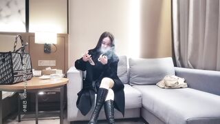 【文轩探花】约操外围小姐姐，白嫩大胸网红脸，沙发啪啪后入激情无限