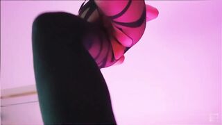 【CC主播胡椒粉全裸自慰流出】贫乳美臀大长腿，一脸骚样高潮脸