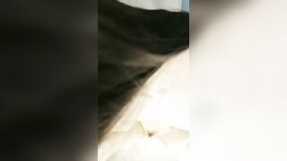 超甜美颜值少女！年纪不大超会玩！干净嫩穴道具自慰，振动棒抽插高潮喷水，表情看着很爽很享受