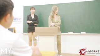 【千禧传媒QX-004】王以欣【闷骚女教师被迫多人混战】麻豆代理，高清1080P原版首发【QX-004】