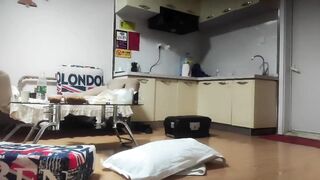 【绿帽淫妻】大哥出车不在家，嫂子不穿内裤勾引弟弟