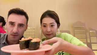 北京美女模特与意大利男友客厅卫生间做爱