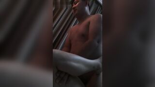 太原女大生黄英美，性欲很强的她遭男友外流，穿上渔网袜情趣内衣给男主口交