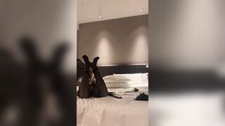 最近很火的长春空姐被富二代宾馆捆绑调教 空姐诠释什么叫做 哥哥你别动 妹妹是全自动 连对白都是那么真实！