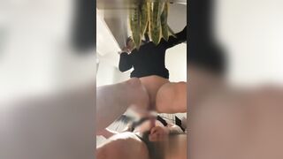 退役南航空姐勾引清秀小奶狗 舔得空姐嗷嗷直叫 掏出大肉棒狠狠戏弄一番！