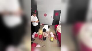高颜值淫荡新娘合集视频流出 多年恩爱修成正果 开启淫妻之路 别人的老婆谁不喜欢呢？