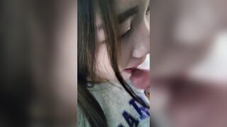 【姐弟乱伦】火遍外网的延边姐弟事件_兄妹相依为命_亲妹妹给哥哥口交足交换取零花钱