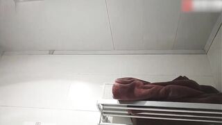 中国黄金珠宝销售小姨子和姐夫偷晴，姐姐出差刚走D奶小姨子和姐夫乱伦！