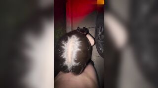 乱伦亲姐 让极品性感姐姐微露脸穿上油光黑丝趴在大马路上露出求操，姐姐还说如果被路人看到就拉他一起过来操！！！