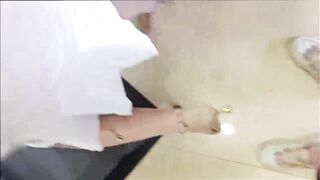 真实乱伦 人前爆操亲妈，亲友在隔壁打麻将 #乱伦