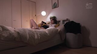 CAWD-890 [中文字幕] 我一直以为痴汉是重大犯罪 却不知不觉变成了会主动渴望被痴汉的身体 -伊藤舞雪