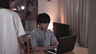 HMN-752 [中文字幕] 捡到离家出走的少女一间房合法共同生活SEX我拒绝被她触碰结果这个离家出走的女孩变得越来越放荡--東條なつ
