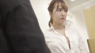 SSNI-452 [新模型无码破解] 被迫成为内衣模特儿 巨乳设计师被威胁成为公司的内衣模特 -三上悠亚