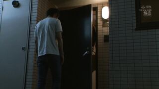 SSNI-647 [新模型无码破解] 女朋友不在的日子里被她的闺蜜勾引出轨疯狂做爱- 桥本有菜