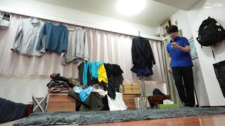 FOCS-274 被隔壁的绝伦美女G罩杯诱惑…给暗示欲求不满的配信者发DM，结果被拉进房间，释放了超级淫乱痴女！用热烈亲吻欢迎，张开屄连续内射，碧波滴