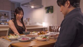 JUR-522 「如果只是自慰的话就不算出轨吧…。」哥哥出差不在家期间，沉迷自慰的义姐与沦为「加奈专属」配菜的我！，日下部加奈