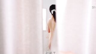 SONE-566 [中文字幕] S1二十周年纪念最强联手神作，新人助理导演被顶级性感女优挑逗陷入职场桃色诱惑 楓ふうあ 未歩なな 明日葉みつは