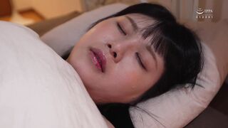 HBAD-709 [中文字幕] G罩杯的爆乳姪女在家裡穿著無套內衣，讓叔叔無法忍受她那柔軟的乳房。羽月果音