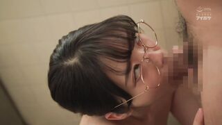 IPX-881 [中文字幕] 被小時候照顧我的中年叔叔突然欺負… 無法對父母說的沐浴約15分鐘的違背道德性交 二叶惠麻
