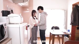 SSIS-470 [中文字幕] 與初次交往的女友度過初夜…看來純真想像不出的超棒性技讓大興奮的我發洩性欲般抽插 香水纯
