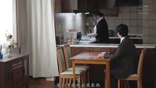 CAWD-539 [中文字幕] 哥哥足不出戶，媽媽因爸爸出軌精神崩壞，我在破碎的家庭和哥哥的中出近親交配 日向夏