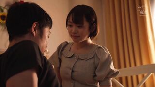 SSIS-872 [中文字幕] 初戀的清秀可愛社團前輩是位超想要抽插的婊子 隱藏的性愛狂來著 架乃由罗