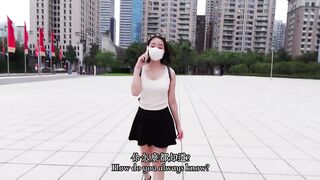 跟老公吵架，只好约炮友出来