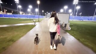 FansOne 台湾网红反差女神【艾熙】跟推友出来遛狗没穿内裤 直接拉进厕所处理
