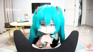 [糖心Vlog] 兄妹乱伦1 初音未来唤醒服务 足交玩弄口爆吞精 深插妹妹蜜穴内射 - 明纱悠子