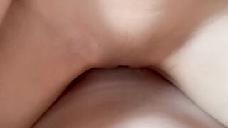 我是一个荡妇，我很享受被操。我想要所有人都操我。