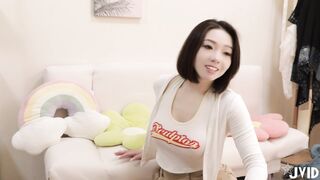 台湾JVID 高颜值网红反差女神《雅捷》淫乱情色 恶作剧笔记本
