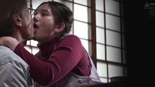 JUR-797 [中文字幕] 女儿旅行的一周……被女儿的闺蜜、保育员玲衣邀请，时隔十几年用滚烫的阴茎尽情地享用了爆乳和厚实的肉穴的我 木村玲衣