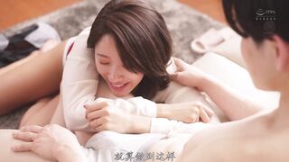 JUR-812 [中文字幕] 汗水倾泻而下，理智荡然无存——一场充满夏日气息、激情四射、放荡不羁的性爱，让你感觉仿佛漂浮在空中 竹内有纪