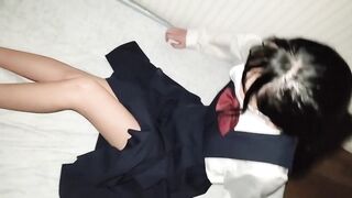 FC2-PPV-2252456 高中学妹无毛紧緻蜜穴超敏感被大鸡巴抽插淫水流不停叫声很青涩