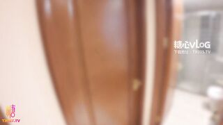[糖心Vlog] 香汗淋漓的夏日偷情 捉奸在床反而欲求不满 - 星野兔