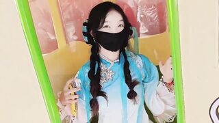 COS户外贝贝连续高强度电击一整天,到酒店洗澡后她终于投降了