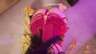 [糖心Vlog] 被鸽的周年庆与酒店先生的激情一夜菜菜 的嫩穴被服务生中出内射 - 桥本香菜