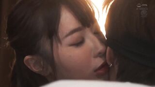 JUQ-483 [中文字幕] 栗山莉緒 - 就這樣說著甜言蜜語我沉溺和人妻足不出戶SEX之中直到大學延畢
