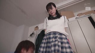 MIDV-508 [中文字幕] 三浜唯 - 和爽朗笑臉反差超大露著溼答答的內褲全力誘惑的小惡魔學生會長