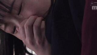 MIDV-585 [中文字幕] 月雲よる - 痴漢的指技太棒了無法出聲 愛液滿溢到牽絲般墮落的我
