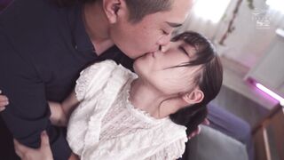 SONE-065 [中文字幕] 三田真鈴 - 186次強烈高潮4602次抽搐3200 cc愛液下流色情可愛的三田真鈴 情慾覺醒初次的大大大痙攣特別編
