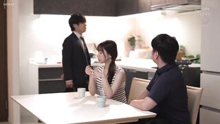 JUR-629 [中文字幕] 怜他初夜巨乳人妻心软放任他不料极度契合竟让她欲罢不能痴缠跪求他一次次无套深射 - 沙月芽衣