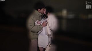 MIDV-767 [中文字幕] 第一次的不穿胸罩紧张的奶头硬梆梆约会 羞耻跟兴奋 连续高潮浓厚3性爱 - 堀田真央