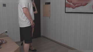 台湾爹咪搞到我不行的痴女炮友妹妹马上口交吞精骑乘抬腿抽插侧入猛操打桩中出持续到早上