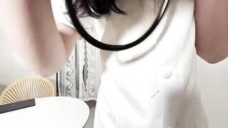 极品网红榨精女神【萌崽儿】情趣女护士的勃起治疗肉棒在玉手小嘴中变硬 献身患者小穴对准自动抽插 榨精内射浓白淫荡精液