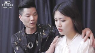 【星空传媒】凌语【植物人老公】老公车祸昏迷，妻子床边挨操将其唤醒，高清720P原版首发【XK8121】